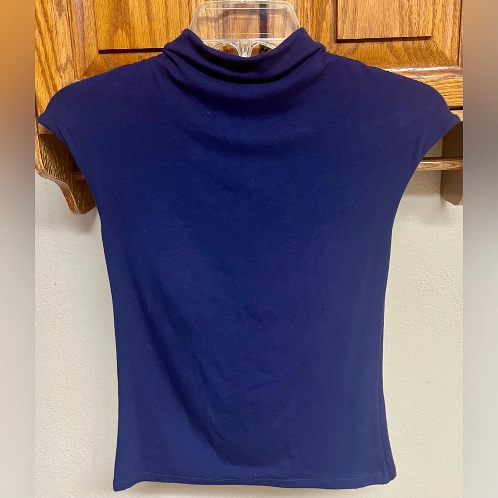 Klassy Network Mock Neck Cap Sleeve Blouse- NAVY- EUC! - Picture 5 of 14